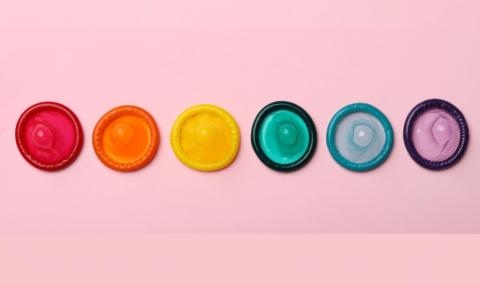 Създадоха презерватив, сменящ цвета си при полова болест - 1
