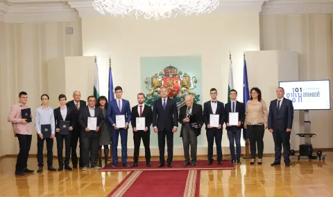 Започва конкурсът за отличията в президентската инициатива Награда „Джон Атанасов“ – 2025 г. - 1