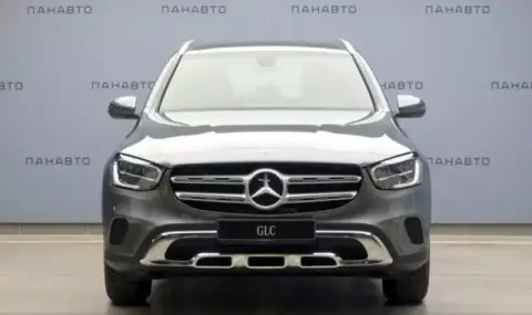 Чисто нови автомобили Mercedes-Benz, произведени току що в Русия, бяха пуснати в продажба - 1