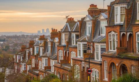 Британците плащат по-скъпи имоти в чужбина - 1