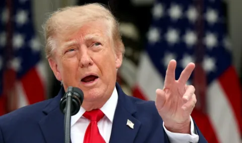 Trump shows Greenland as a US air base - 1