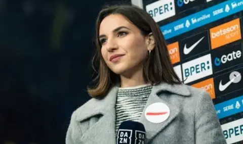 Треньорът на Ювентус забърка скандал, целуна репортерка на живо в ефир - 1