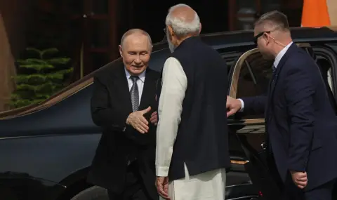 Моди постла червен килим за Путин въпреки натиска от Запада