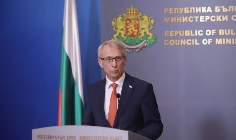 Денков отговори на въпроси по актуални теми на граждани в социалната мрежа Фейсбук - 1