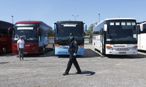 Дванадесет загинали и над 40 ранени при катастрофа с полски автобус в Северна Хърватия - 1
