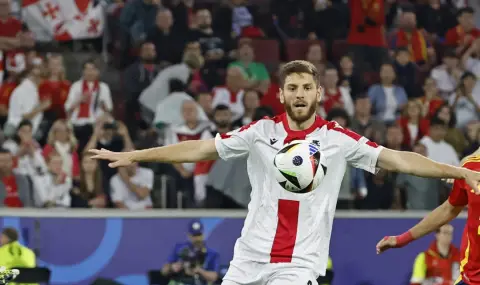 ЦСКА 1948 подписа с грузинския национал Лаша Двали   - 1