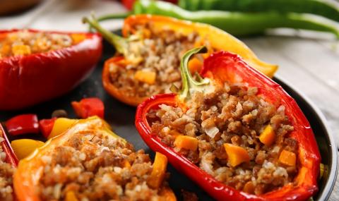 Рецепта за вечеря: Нетрадиционни пълнени чушки - 1