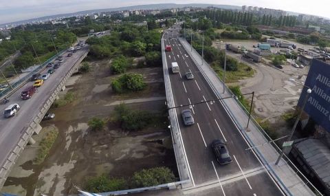 АПИ увери, че Аспаруховият мост е безопасен - 1