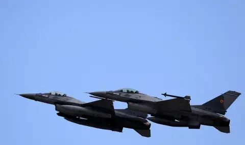 Специално оборудване за украинските изтребители F-16! Белият дом планира изпращането на крилати ракети JASSM за Киев | ФАКТИ.БГ - 1 Специално оборудване за украинските изтребители F-16! Белият дом планира изпращането на крилати ракети JASSM за Киев - 1