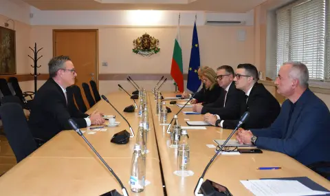 Търговският обмен с Канада отбелязва ръст от над 80% за тази година - 1