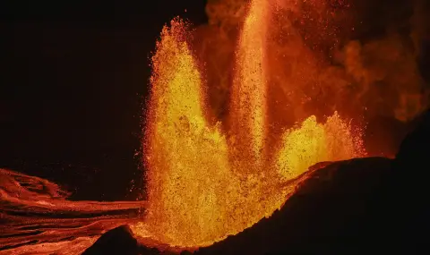 Ново изригване на "Волкан де Фуего" наложи евакуации в Гватемала - 1