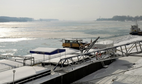 Влаковете закъсняват, ледоход по Дунав - 1