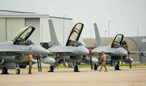 Spanish F-18 shoots down unidentified drone in Romania - 1