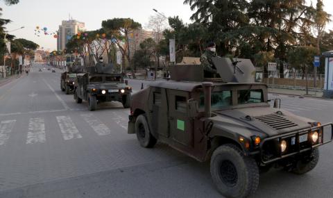 Албанският премиер обяви военновременно заплащане - 1