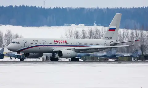 "Летящата лаборатория" Ту-214 полетя отново след 9 години ВИДЕО - 1