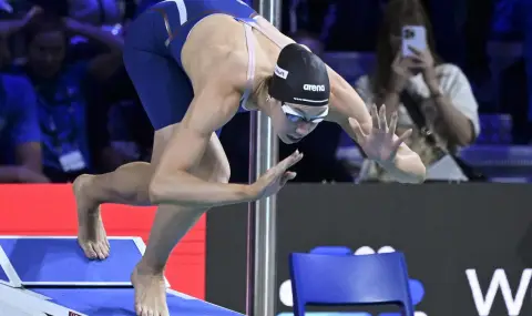 Американска плувкиня постави световен рекорд два пъти за един ден - 1