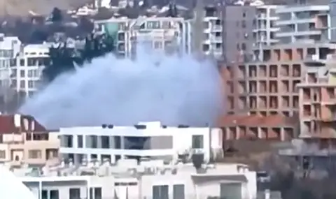 Зрелищна авария остави без вода част от Варна ВИДЕО