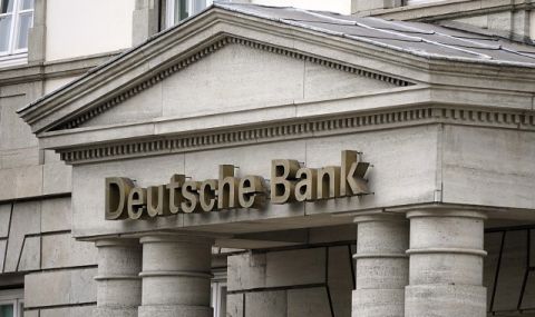 Акциите на "Дойче банк" се сринаха, спадът на европейските борси се задълбочава  - 1