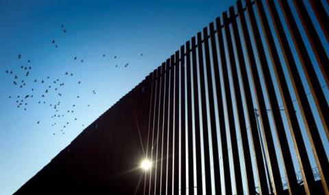 САЩ пращат още 320 военни по границата с Мексико - 1
