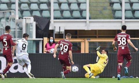 Торино отказа Ювентус от битката за Скудетото  в бляскаво градско дерби - 1