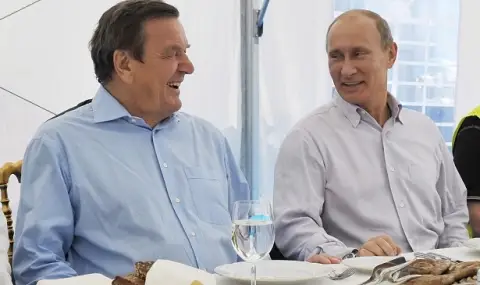 Berlin: Peace talks with Russia? Not with Gerhard Schroeder  - 1