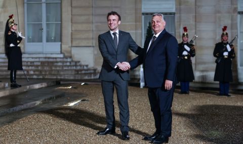 Орбан и Макрон обсъдиха отбранителната индустрия на Европа  - 1