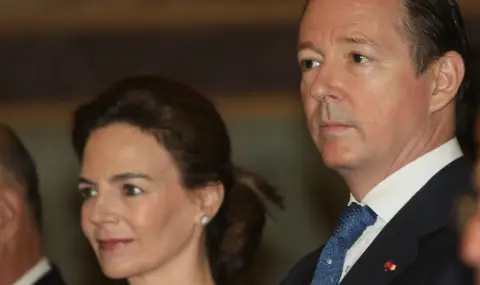 Най-малкият син на Симеон Сакскобургготски се развежда след 30 години брак - 1