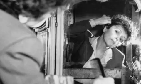 Париж изгубил интерес към Едит Пиаф, отварят музей на певицата в градчето, където умира - 1