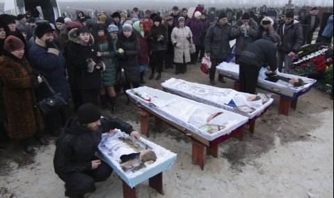 Поне 20 нови жертви в Източна Украйна - 1
