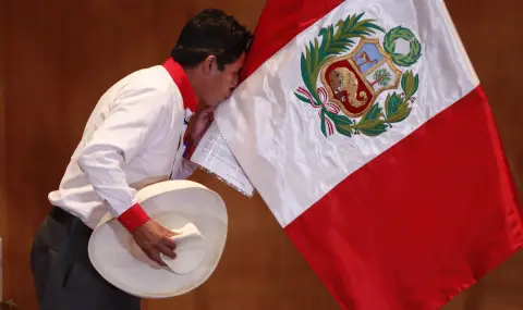 Денис Миралес става първата жена премиер на Перу - 1