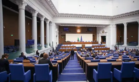 Депутатите гласуваха великденската добавка от 100 лева на най-бедните пенсионери