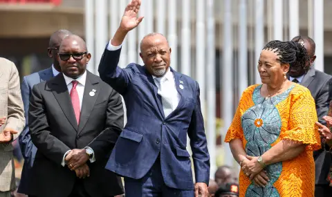 Вицепрезидентът на Намибия положи клетва като четвърти президент на страната - 1