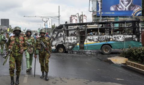 Полицията в Кения влезе в сблъсъци с протестиращи в столицата Найроби - 1