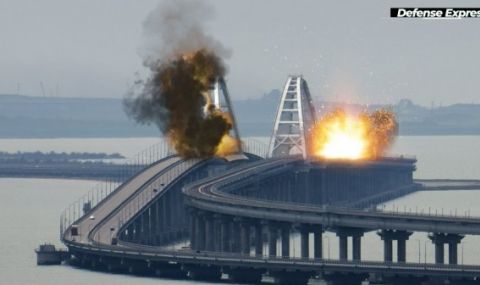 В кабинета на Зеленски коментираха пожара на Кримския мост - 1