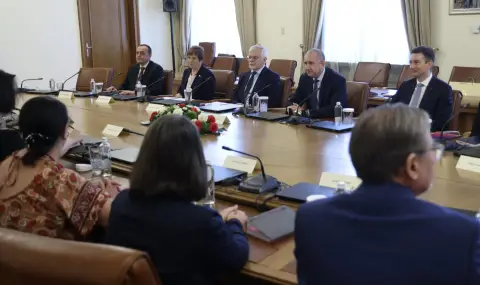 Радев: Имаме амбиция да развиваме научна инфраструктура - 1