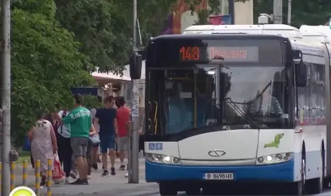 Бум на вандали в градския транспорт на Варна - 1