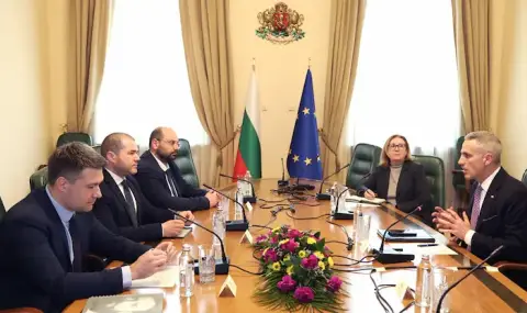 Андрей Гюров: Спираме раздаването на хеликоптерни пари