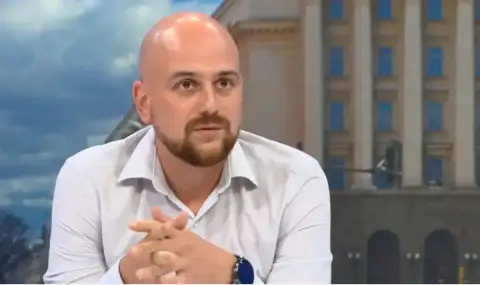 Светлин Тачев пред ФАКТИ: Предложението за референдум на Радев е опит за директна мобилизация по оста "народ-власт" - 1