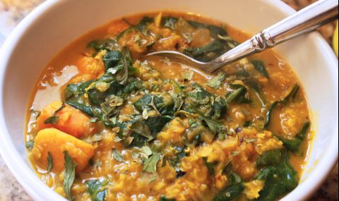 Рецепта на деня: Супа с лапад и картофи - 1