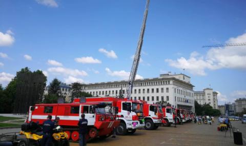 140 години пожарна служба в София - 1