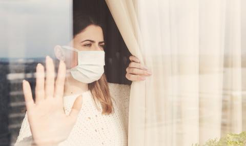 Жена зарази с коронавирус 71 души за 60 секунди - 1