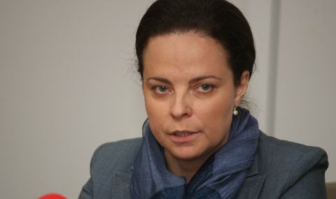 Нужен е информиран избор, от МЗ дължат някои отговори за ваксините - 1