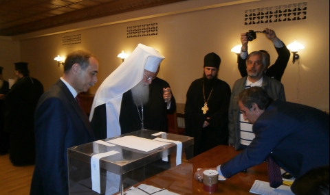 Патриарх Неофит гласува в Москва - 1