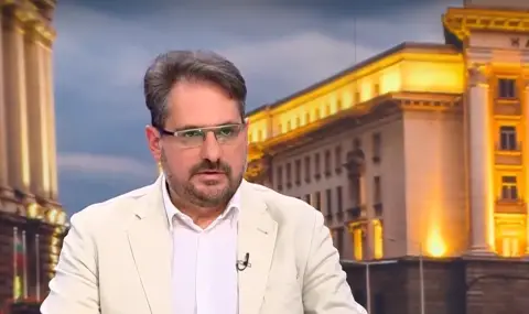 Даниел Смилов: Очевидно Румен Радев се цели в парламента - 1