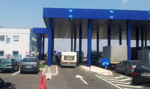 Интензивен е трафикът за камиони на някои от граничните пунктове с Румъния и Турция - 1