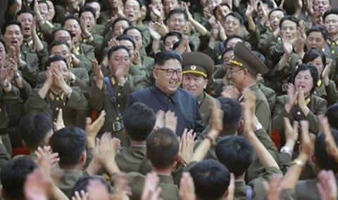 Пхенян: Да унищожим САЩ с 5 милиона атомни бомби - 1