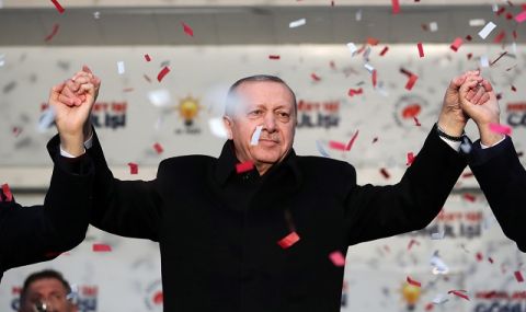 Ердоган разчиства редиците на недоволните - 1