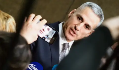 Gyurov discusses upcoming elections with students from the December protests  - 1