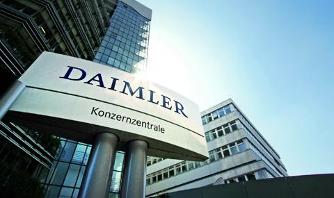 Полиция обискира офиси на Daimler - 1