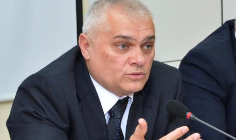 Граничарите на летище София ядели и пушели, вместо да проверяват пътниците - 1